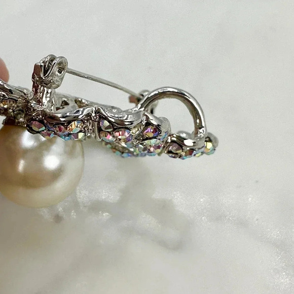 Big Y&J Signed Pearl Rhinestone Flower Brooch Pin Pendant AB Iridescent Retro - Picture 5 of 11